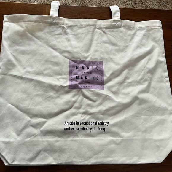 Authentic Bergdorf Goodman Cotton Shopping Bag With Handle. 2022 Holiday Limited - Picture 3 of 7